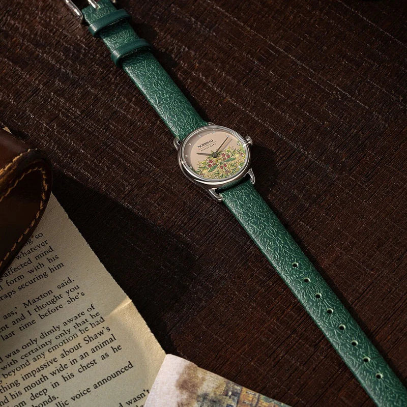 August Berg x Morris & Co. [オーガストバーグ x モリス＆コー] Fennel [緑] Petite Strawberry Thief [小さなイチゴ泥棒]